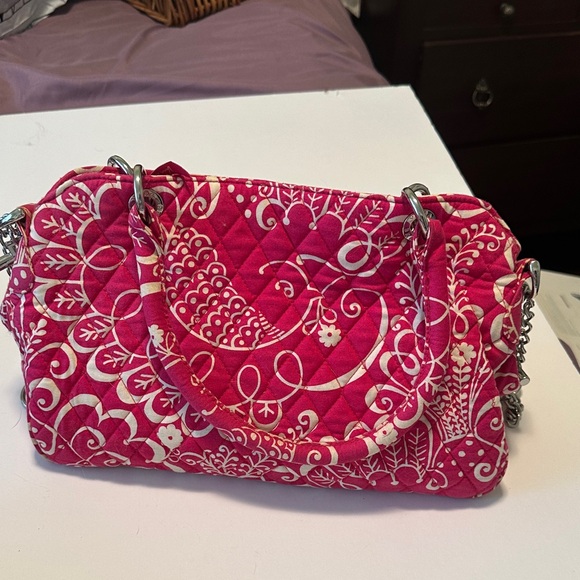 Vera Bradley Handbags - Vera Bradley Pink and White Quilted Shoulder Bag
